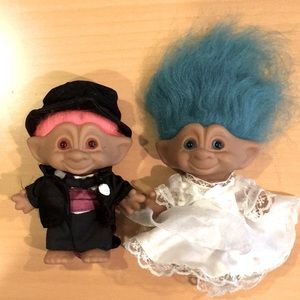 Bride & Groom Trolls Vintage